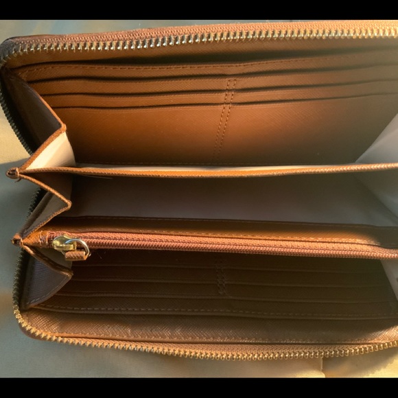 Vintage Coach leather and canvas zippy wallet - Picture 6 of 6